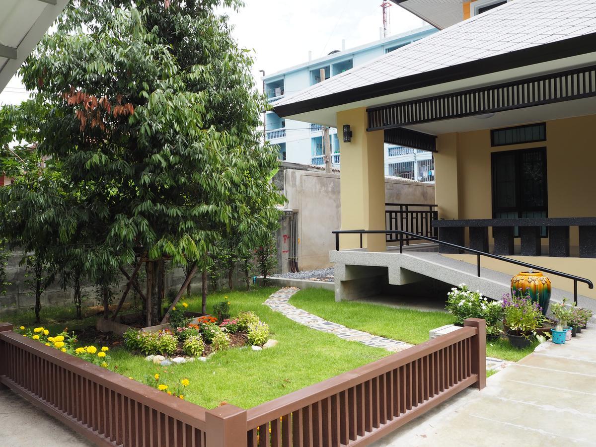 Sukhumvit 50 Garden Home Ban Khlong Nang Li Ngoại thất bức ảnh
